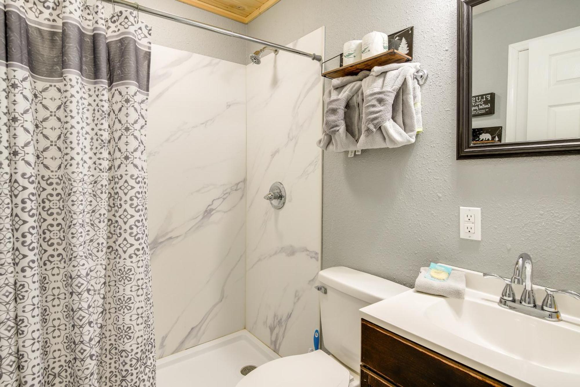 Updated Cobbly Nob Resort Home With Hot Tub! Gatlinburg Exteriér fotografie